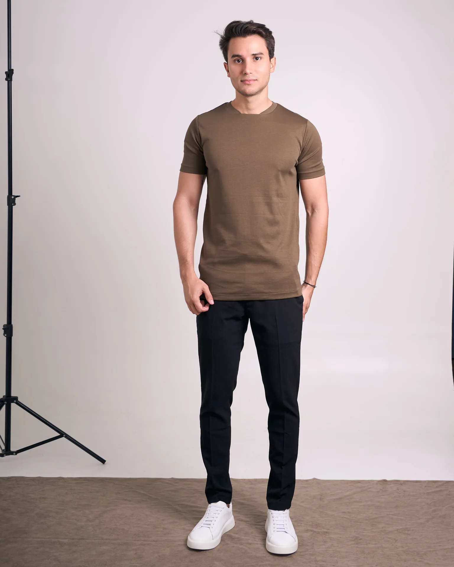 7362346745941-CAMISETA_PIMA_-_GOLA_RETA_-_VERDE